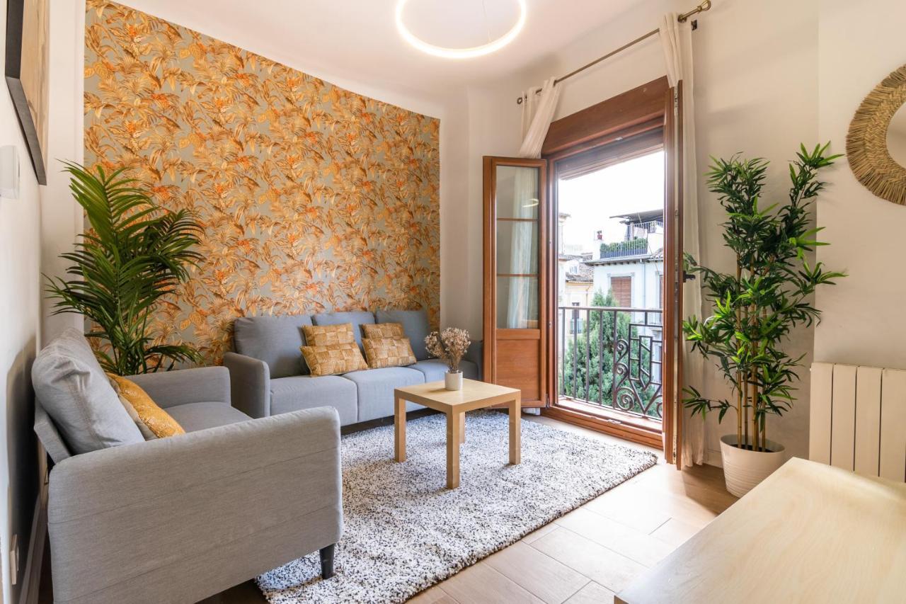 Tuguest Plaza Pescaderia - Catedral Apartament